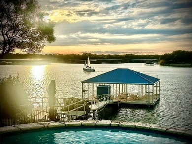 Exceptional waterfront home with contemporary design set against - photo 3