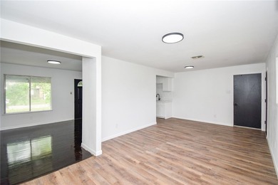 Just renovated!! Added another bedroom and large bathroom - photo 12