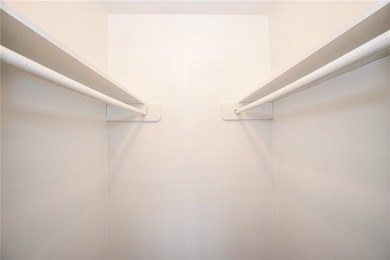 Just renovated!! Added another bedroom and large bathroom - photo 17