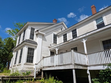 Bring your vision and your toolbox to this partially renovated - photo 2