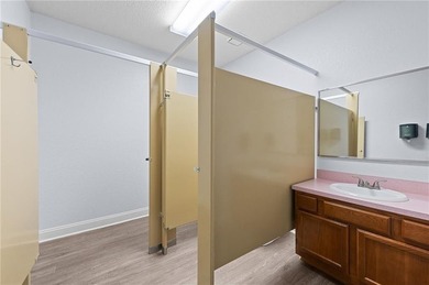 8085 Sq Ft on 3+ acres. For Lease $14/sq ft NNN or For Sale - photo 50