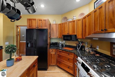 LOCATION, LOCATION, LOCATION. Experience Northern living at its - photo 18