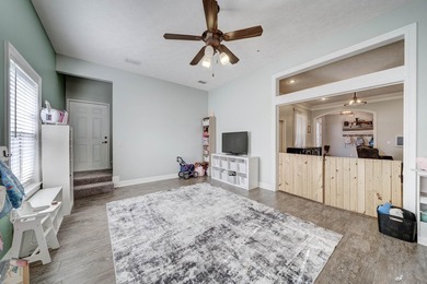 221 White Oaks Boulevard, where you can enjoy the space and - photo 21
