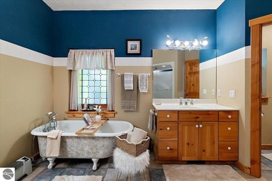 LOCATION, LOCATION, LOCATION. Experience Northern living at its - photo 23