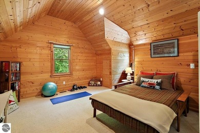 LOCATION, LOCATION, LOCATION. Experience Northern living at its - photo 31