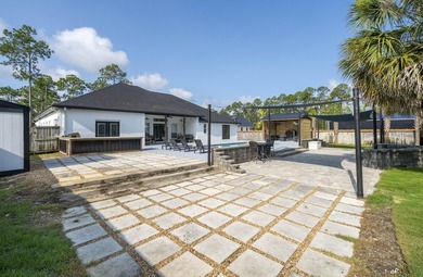 221 White Oaks Boulevard, where you can enjoy the space and - photo 36