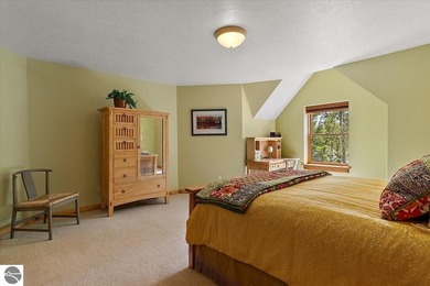 LOCATION, LOCATION, LOCATION. Experience Northern living at its - photo 40