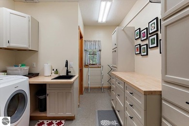 LOCATION, LOCATION, LOCATION. Experience Northern living at its - photo 42