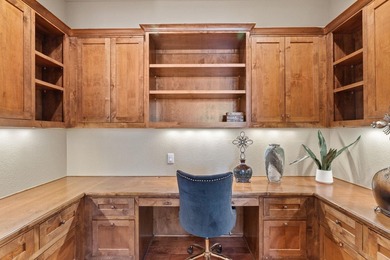 Located on the 14th hole of the prestigious Escondido Golf & - photo 17