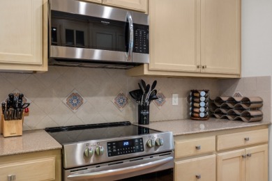 Move-in Ready Waterfront Condo - photo 11