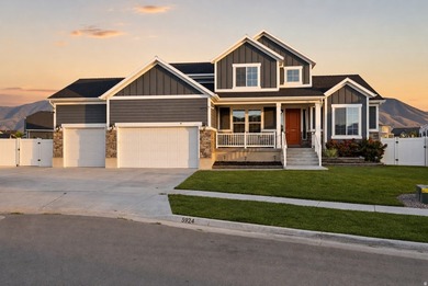 Beautifully maintained two-story home in Stansbury Park offering - photo 2