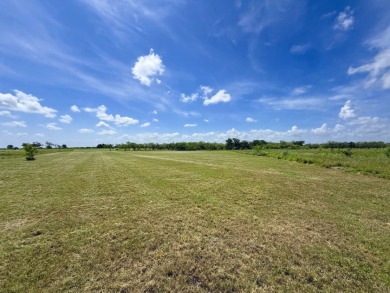 Ready Build Site - 1.6 Acres in Gated Lake Subdivision! - photo 7