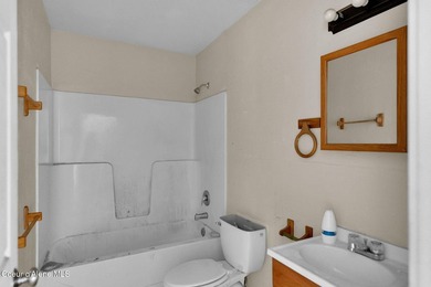 VA-owned REO property offering an affordable opportunity in - photo 14
