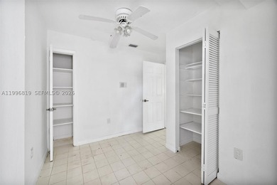 Exceptional opportunity to transform a property on a generous - photo 18