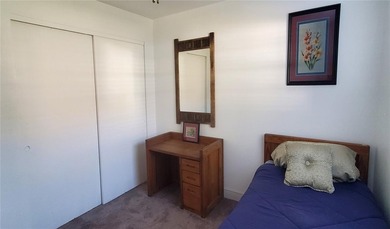 THIS is a RARE OPPORTUNITY to own a spacious Ground floor, quiet - photo 22