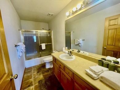 Beautiful 3BR/3BA townhome at Izatys overlooking signature Hole - photo 26