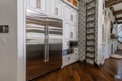 This mint-condition Tuscan estate represents a rare opportunity - photo 31