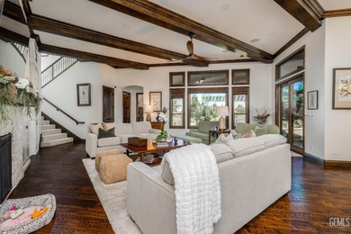 This mint-condition Tuscan estate represents a rare opportunity - photo 34