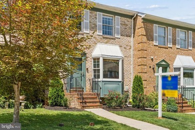 Welcome to Hunters Run, one of Cockeysville's most desirable - photo 3