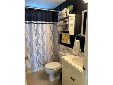 BEAUTIFULLY CARED FOR AND DECORATED 2/2 IN PET FRIENDLY GATED - photo 13