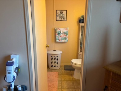 BEAUTIFULLY CARED FOR AND DECORATED 2/2 IN PET FRIENDLY GATED - photo 19
