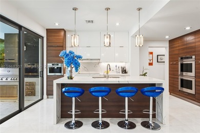 This extraordinary, one of a kind estate is an entertainer's - photo 4