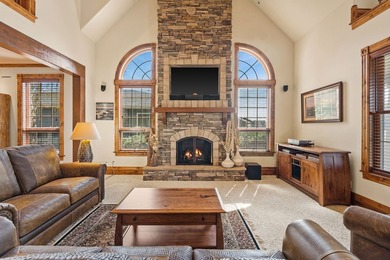 Overlooking the Eagle Bend Golf Course, this beautifully - photo 4