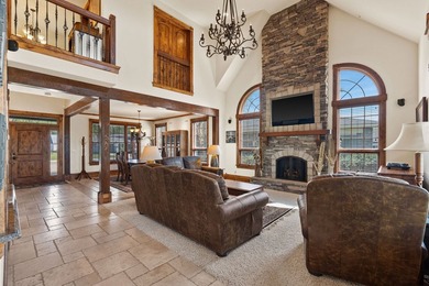 Overlooking the Eagle Bend Golf Course, this beautifully - photo 5
