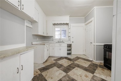 BACK ON THE MARKET due to the buyer not being able to obtain - photo 11