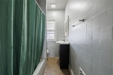 BACK ON THE MARKET due to the buyer not being able to obtain - photo 16