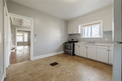 BACK ON THE MARKET due to the buyer not being able to obtain - photo 22