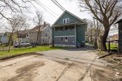 BACK ON THE MARKET due to the buyer not being able to obtain - photo 30
