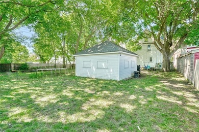 Welcome to 111 Rosewood Terrace! Situated on a quiet - photo 15