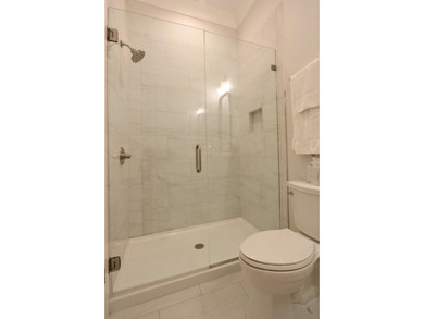 New Construction! Built just two years ago, this fully furnished - photo 18