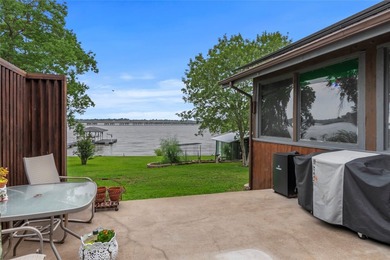 Wake up to deep water, wide-open views, and the rare bonus of - photo 19