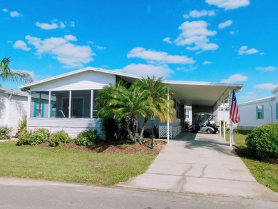 Lake Home For Sale in Zephyrhills, Florida