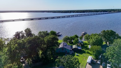 Wake up to deep water, wide-open views, and the rare bonus of - photo 31