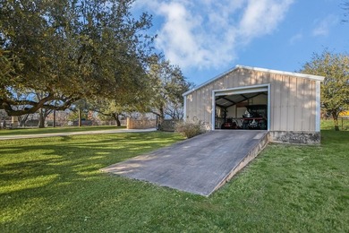 360 Campa Pajama offers approximately 140' of shoreline and - photo 40