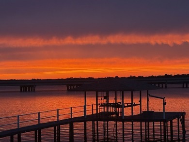 Wake up to deep water, wide-open views, and the rare bonus of - photo 40