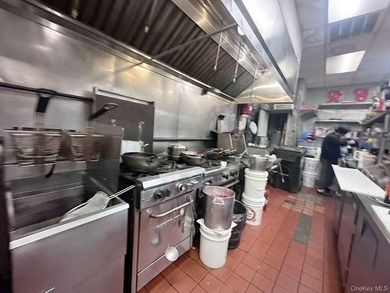 Restaurant Business for Sale - Prime Flushing Location. Located - photo 5