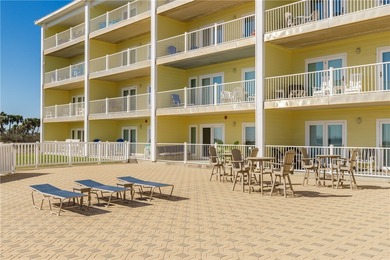 Updated 2BR/2BA Beachfront Condo in Port Aransas! Experience - photo 4
