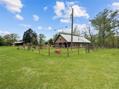 Lake Home For Sale in Athens, Texas