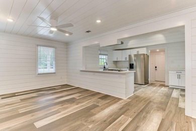 Beautiful One and a Half Story Home -- Fully Remodeled & Move In - photo 11