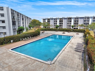 **PRICE REDUCED! SELLER MOTIVATED! Welcome to Your Dream Condo: - photo 11