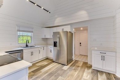 Beautiful One and a Half Story Home -- Fully Remodeled & Move In - photo 14