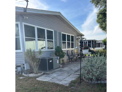 Beautiful 2 Bedroom / 2 Bath partially furnished home in Country - photo 17