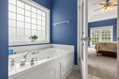 Bring your boat!!! Check out this amazing home, 4-5 Bedrooms, 3 - photo 17