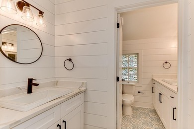 Beautiful One and a Half Story Home -- Fully Remodeled & Move In - photo 23