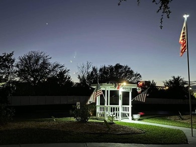 Beautiful 2 Bedroom / 2 Bath partially furnished home in Country - photo 33