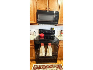 Nearly new, move-in ready home with over 1,800 square feet of - photo 5